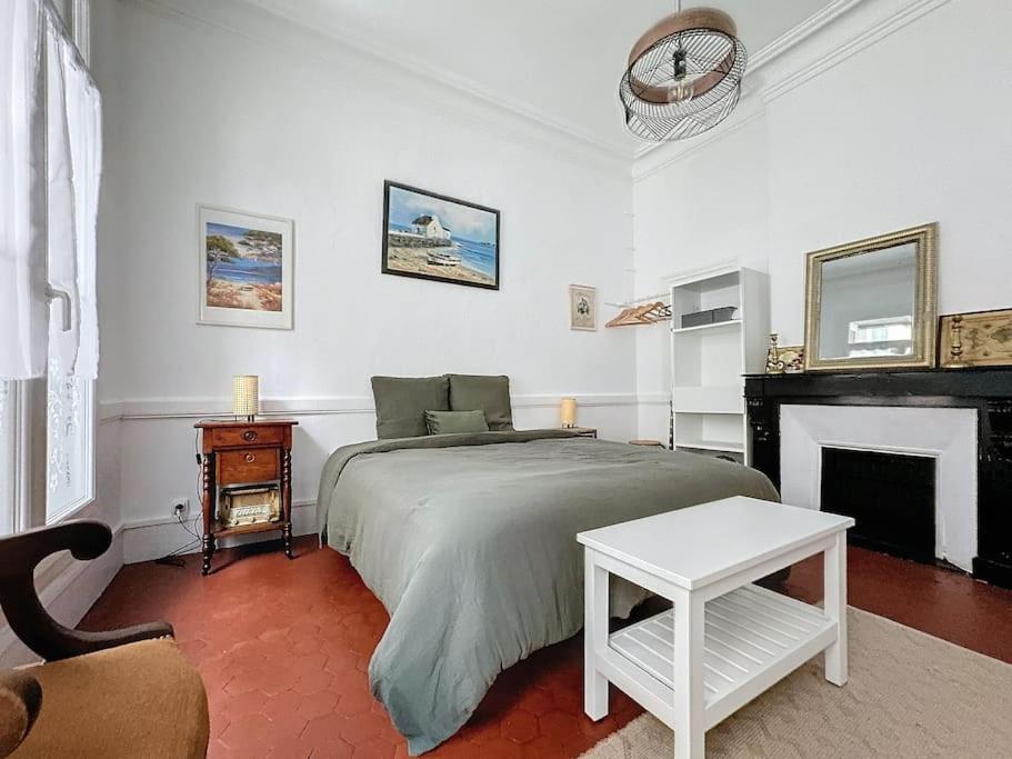 Nouveau - Appartement 100M2 Avec Terrasse A 1 Min De La Place De La Comedie Montpellier Exterior photo