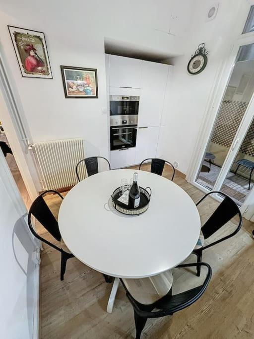 Nouveau - Appartement 100M2 Avec Terrasse A 1 Min De La Place De La Comedie Montpellier Exterior photo
