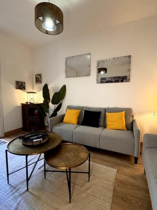 Nouveau - Appartement 100M2 Avec Terrasse A 1 Min De La Place De La Comedie Montpellier Exterior photo