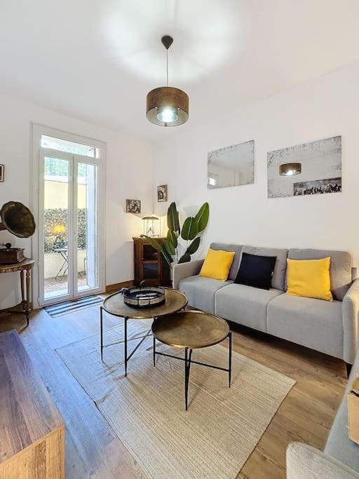 Nouveau - Appartement 100M2 Avec Terrasse A 1 Min De La Place De La Comedie Montpellier Exterior photo